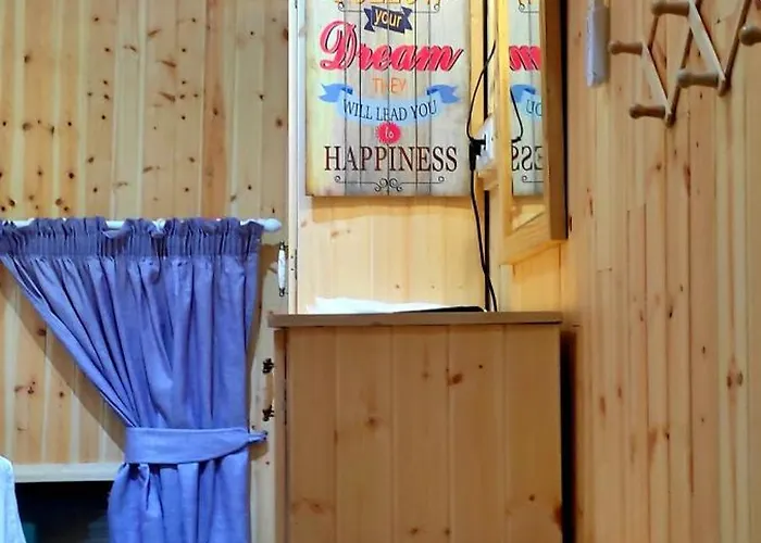 London 3* تيرانا